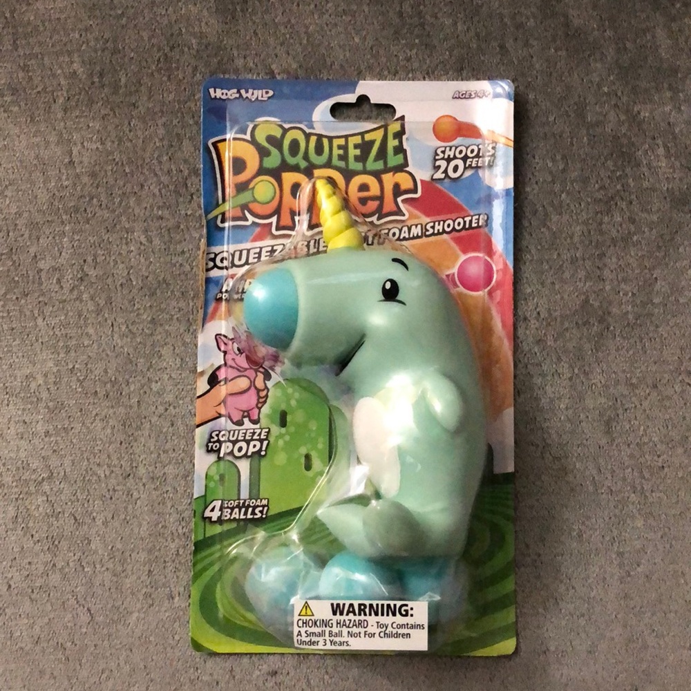 Squeeze popper